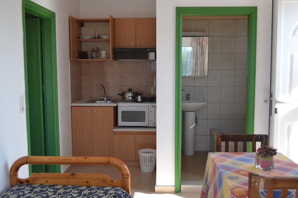 Petasos Apartments 1 Gennadi Room photo